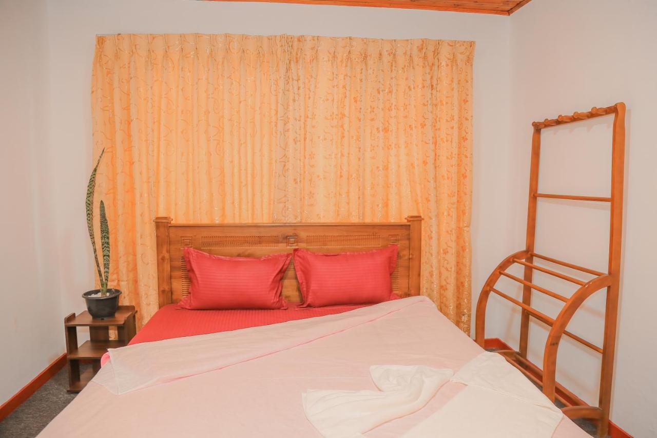 Royal Guest Hotel Inn Nuwara Eliya Bagian luar foto