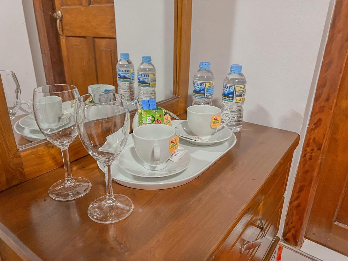 Royal Guest Hotel Inn Nuwara Eliya Bagian luar foto
