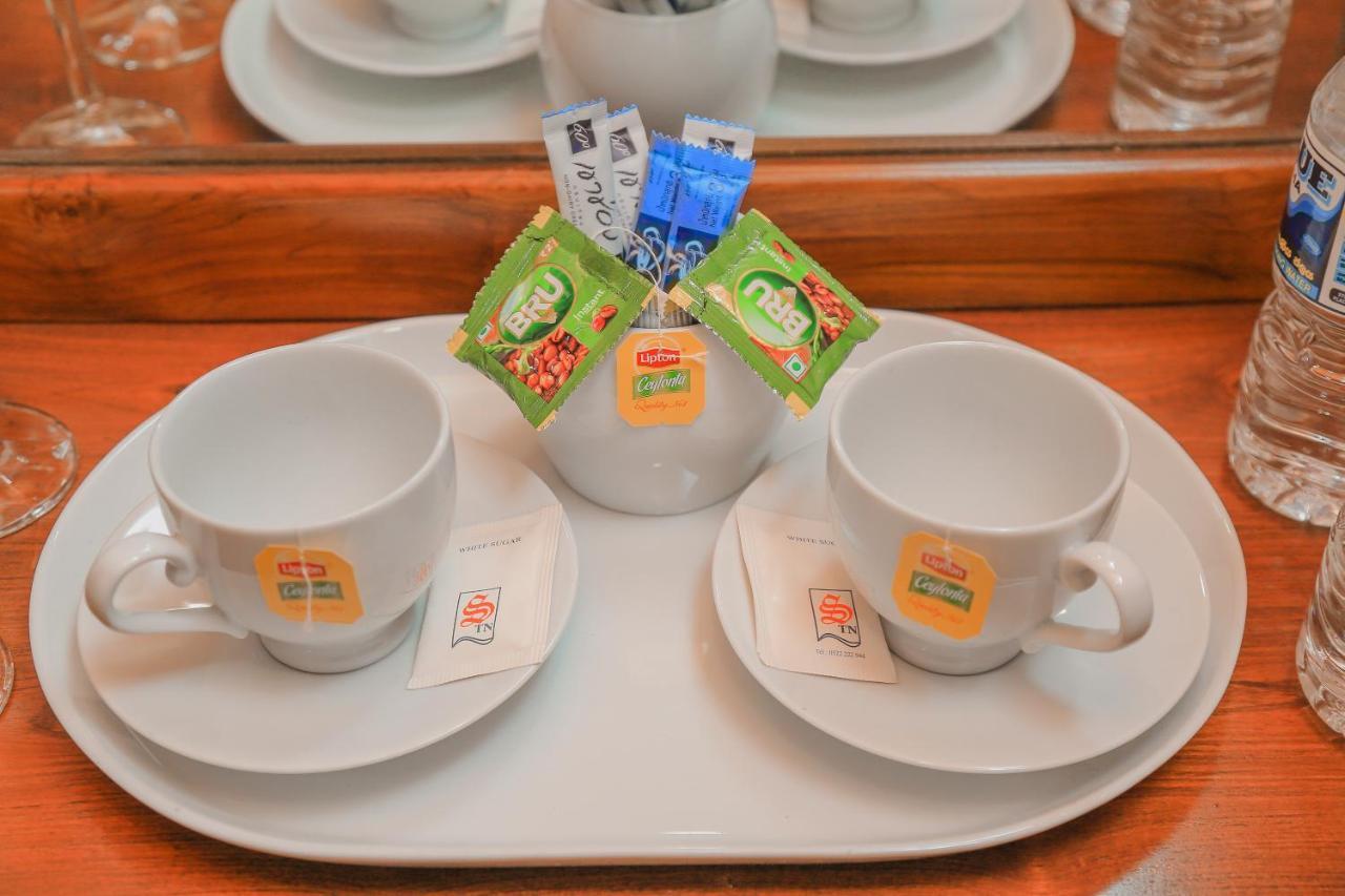 Royal Guest Hotel Inn Nuwara Eliya Bagian luar foto